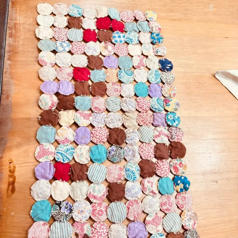 Antique Handmade Yo-Yo Table Topper Primitive Textile Panel Fabrics, doll quilt
